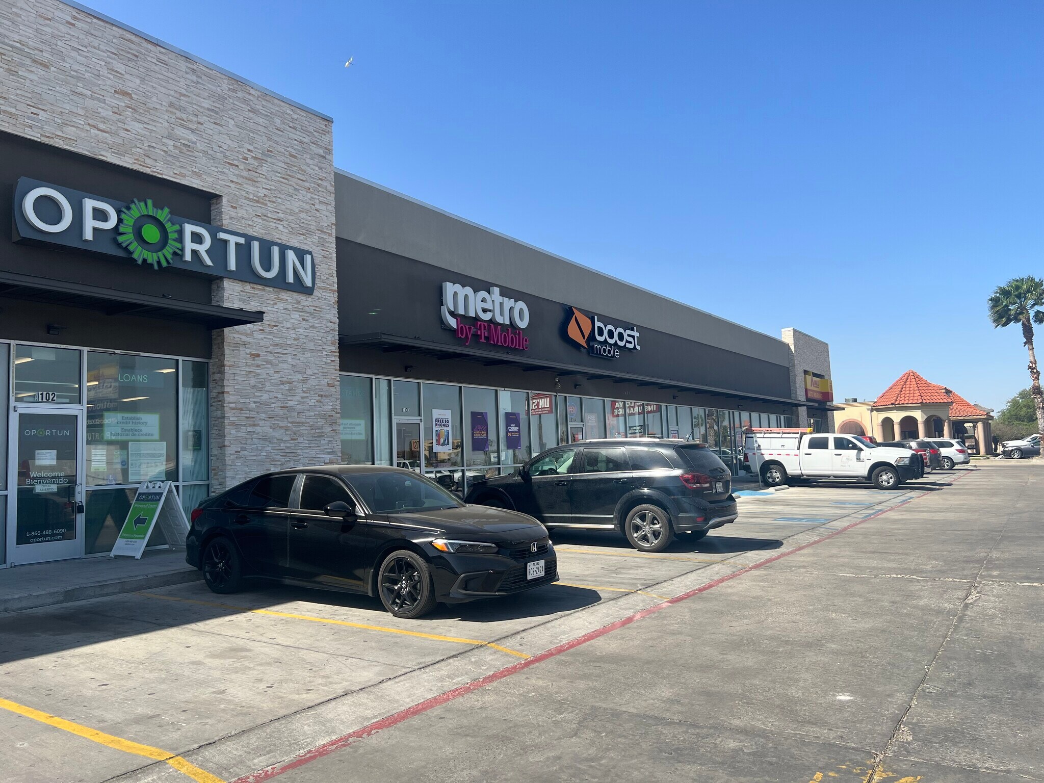 2419 E Saunders St, Laredo, TX 78041 VIA 59