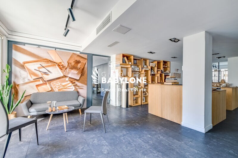 Office in Paris for lease - Interior Photo - Image 2 of 14