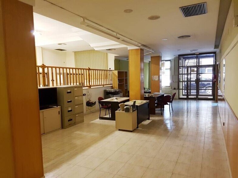 Retail in Ontinyent for lease - Building Photo - Image 1 of 13