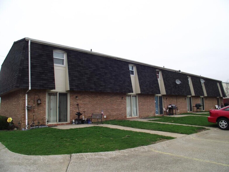 1800 E 42nd St, Lorain, OH for sale - Primary Photo - Image 1 of 1