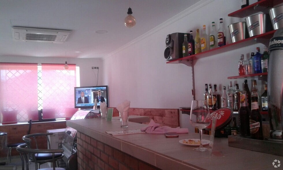 Avenida Martín Descalzo, 33, Madridejos, Toledo for lease - Building Photo - Image 2 of 11