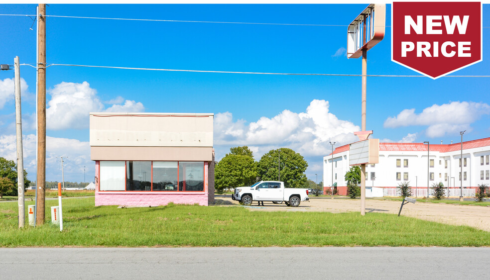 3101 Market St, Pine Bluff, AR for sale - Building Photo - Image 1 of 9