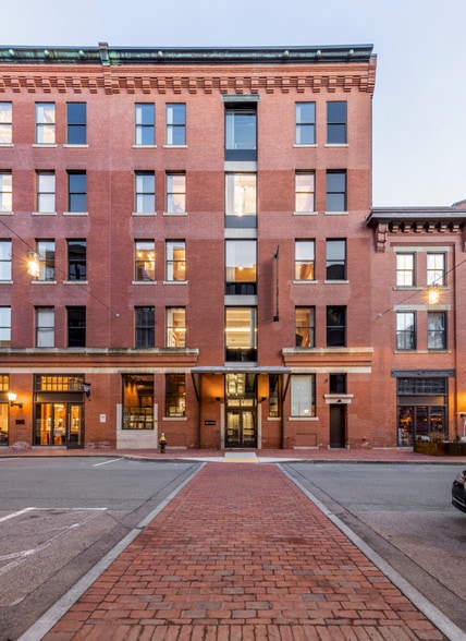 25-29 Thomson Pl, Boston, MA for lease - Building Photo - Image 3 of 14