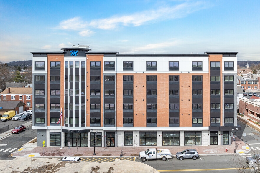 1 E Main St, Bound Brook, NJ for lease - Building Photo - Image 2 of 28