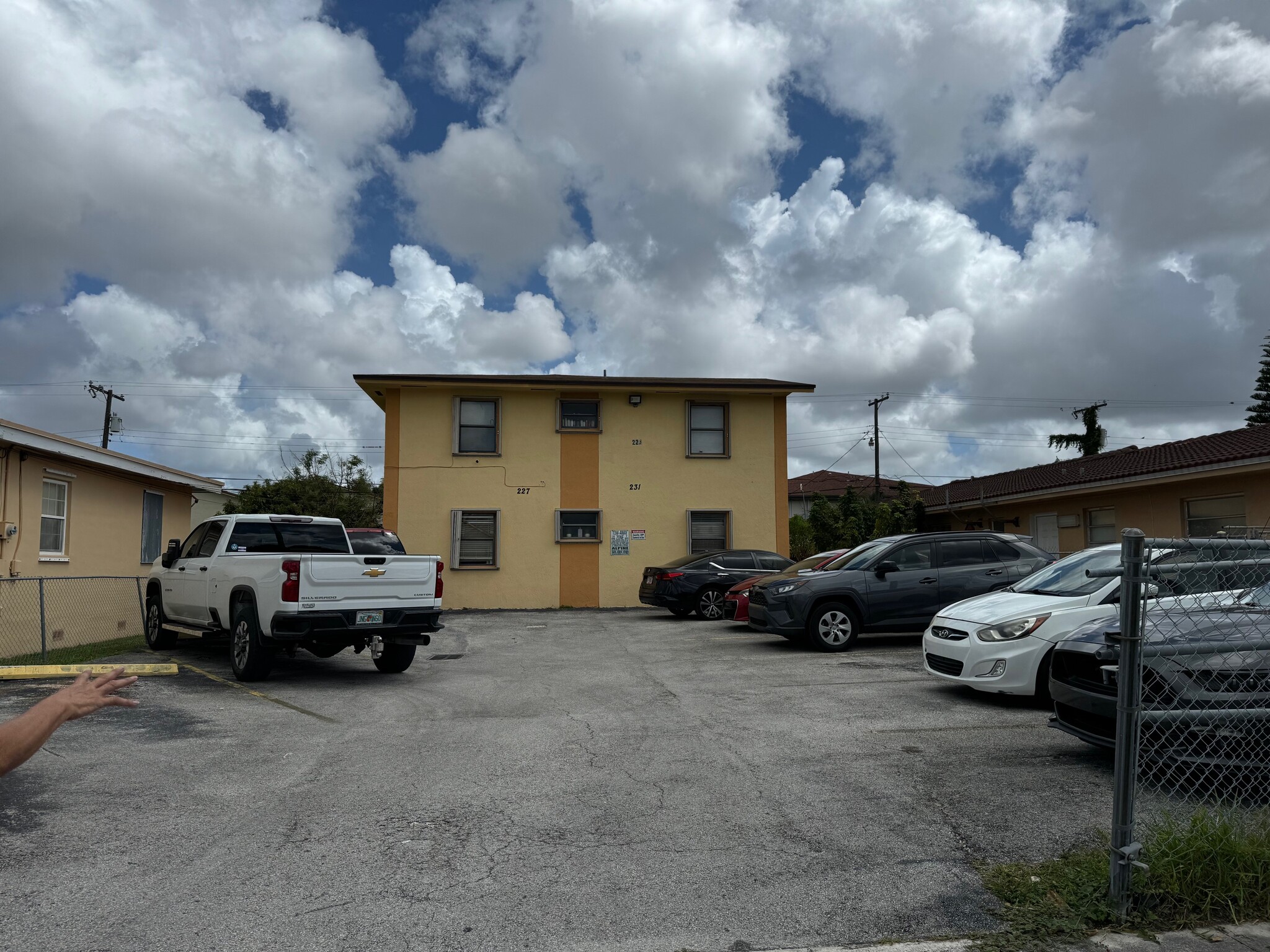 231 E 7th St, Hialeah, FL for sale Building Photo- Image 1 of 36