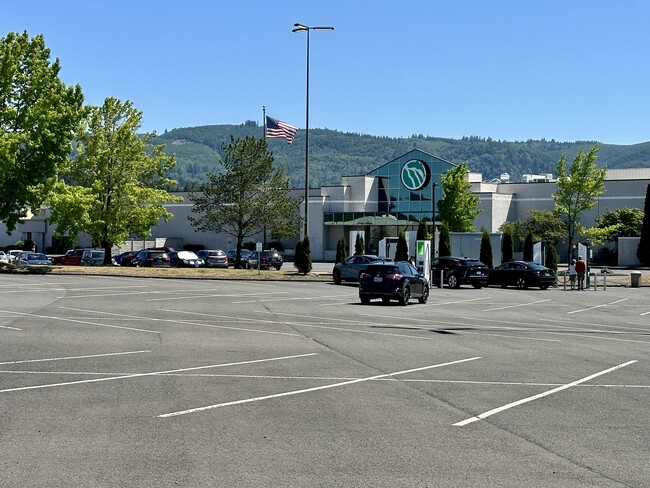 More details for 351 Three Rivers Dr, Kelso, WA - Retail for Lease