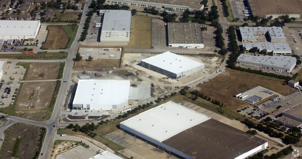 9175 Autobahn Dr, Dallas, TX for lease - Aerial - Image 2 of 6