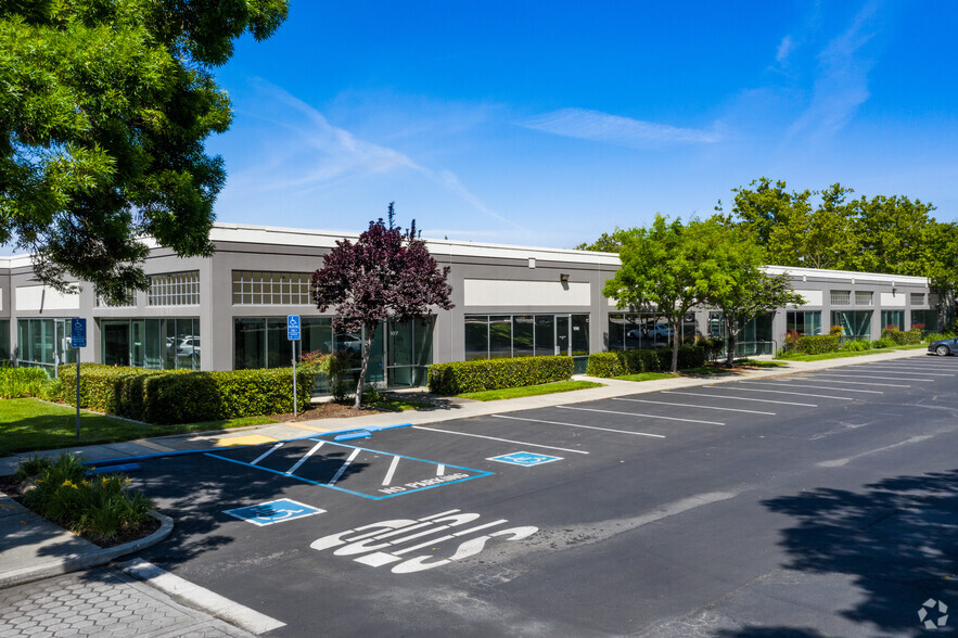 48501 Warm Springs Blvd, Fremont, CA for lease - Building Photo - Image 2 of 9