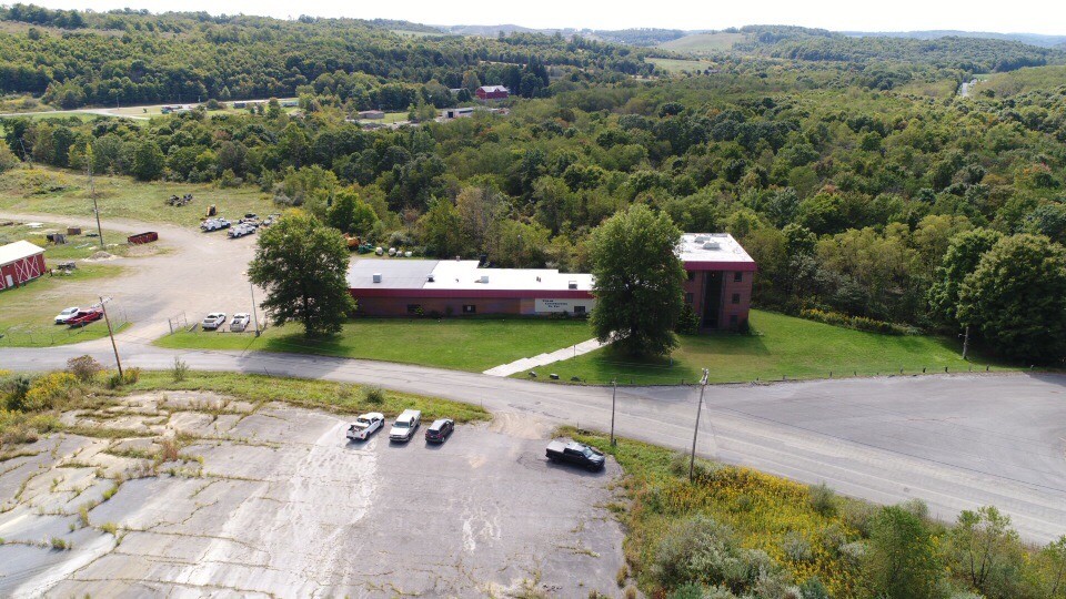 429 Fetterolf Rd, Boswell, PA for sale - Building Photo - Image 1 of 1