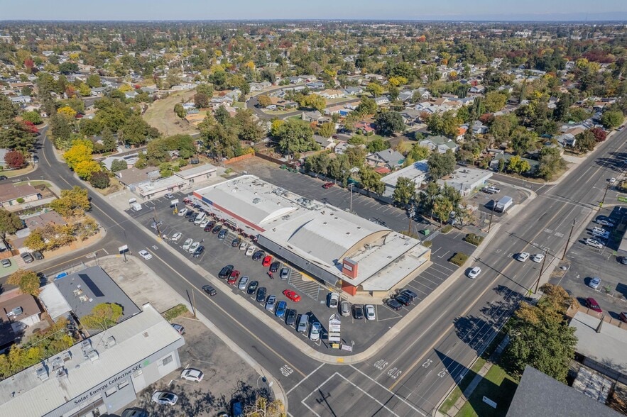 3314-3406 Delaware Ave, Stockton, CA for sale - Building Photo - Image 2 of 12