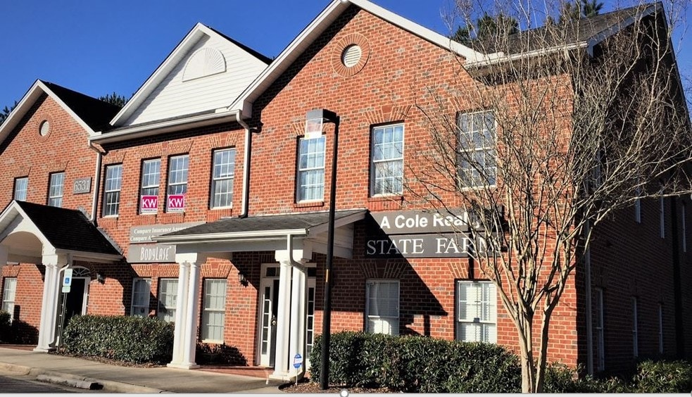 6531 Creedmoor Rd, Raleigh, NC 27613