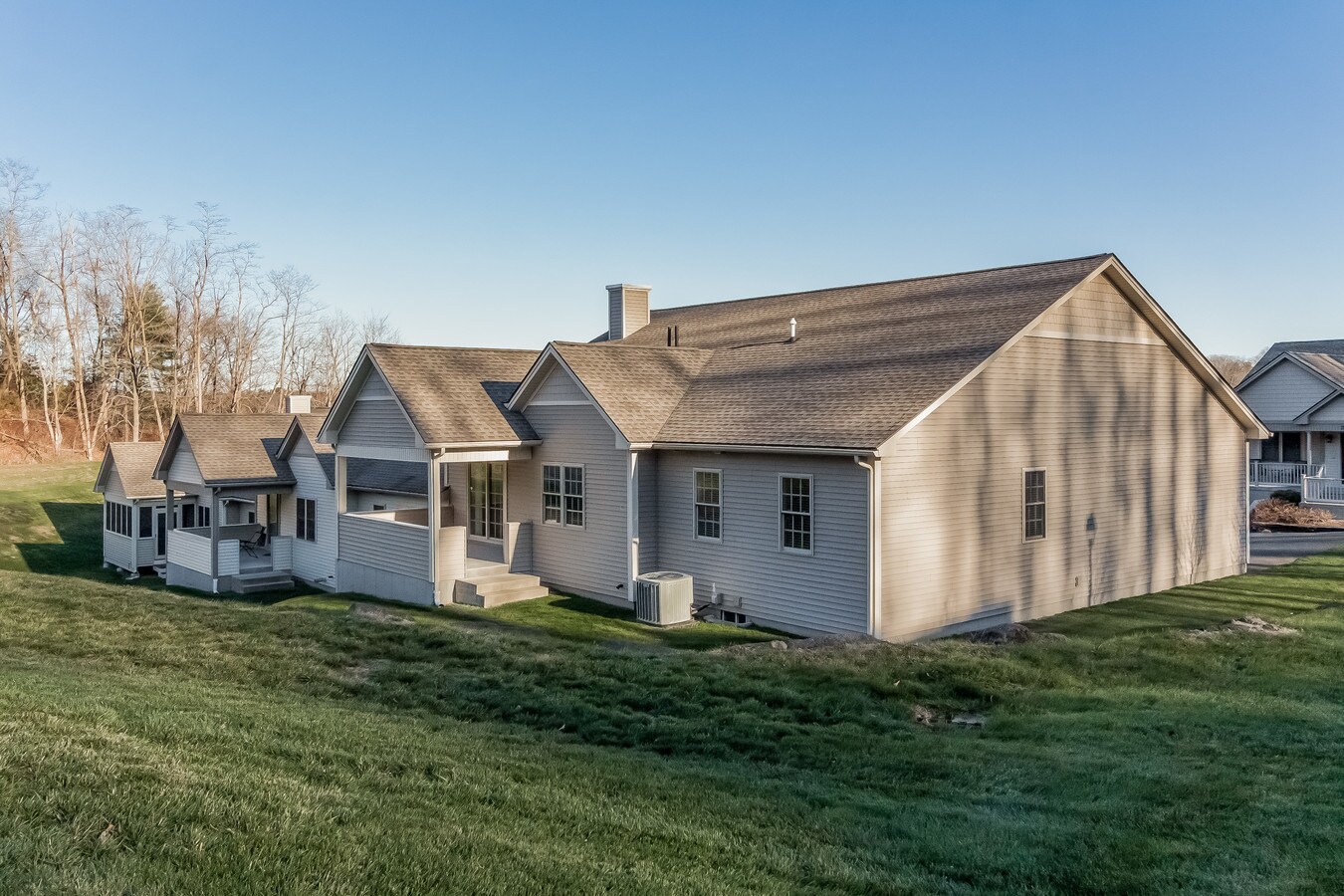 717 Northampton St, Holyoke, MA 01040