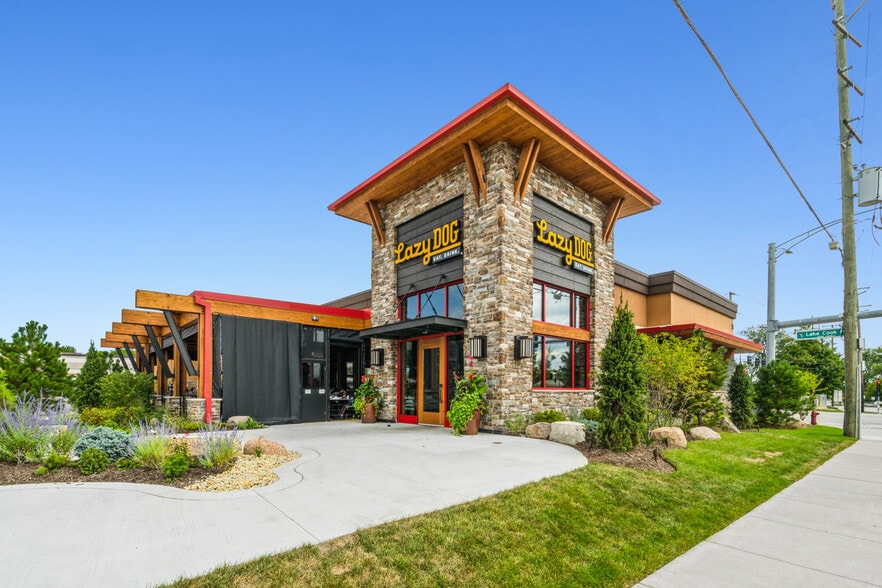 51 McHenry Rd, Buffalo Grove, IL for sale - Primary Photo - Image 3 of 4