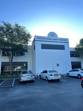 10400 NW 33rd St, Miami, FL for lease Building Photo- Image 2 of 4