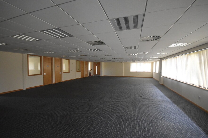 Lawson Dr, Dyce for lease - Interior Photo - Image 3 of 3