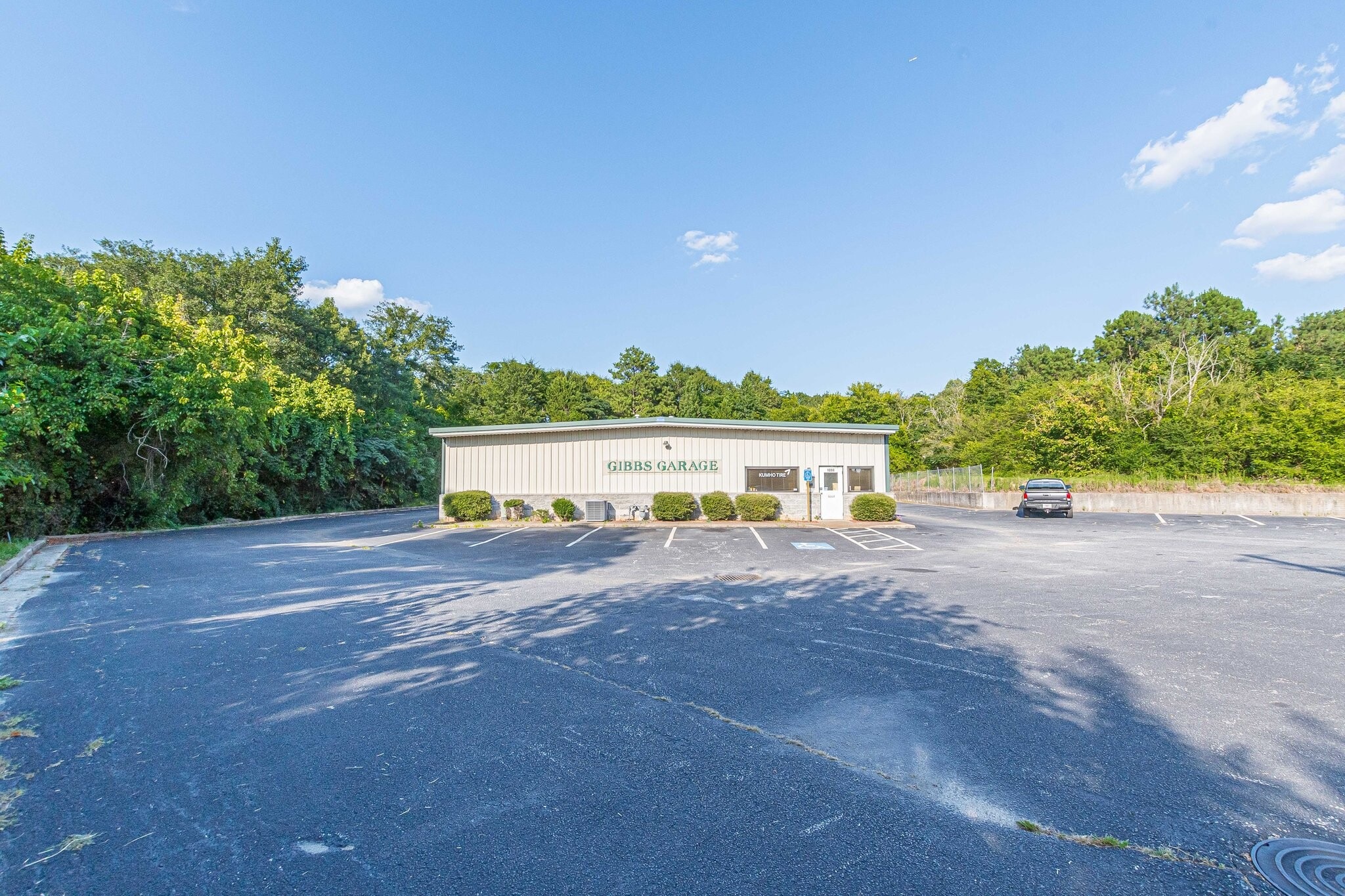 1098 Dogwood Dr, Conyers, GA 30012 Retail for Sale