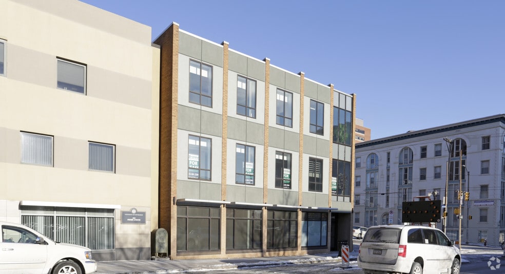 3347 Forbes Ave, Pittsburgh, PA for lease - Building Photo - Image 2 of 8