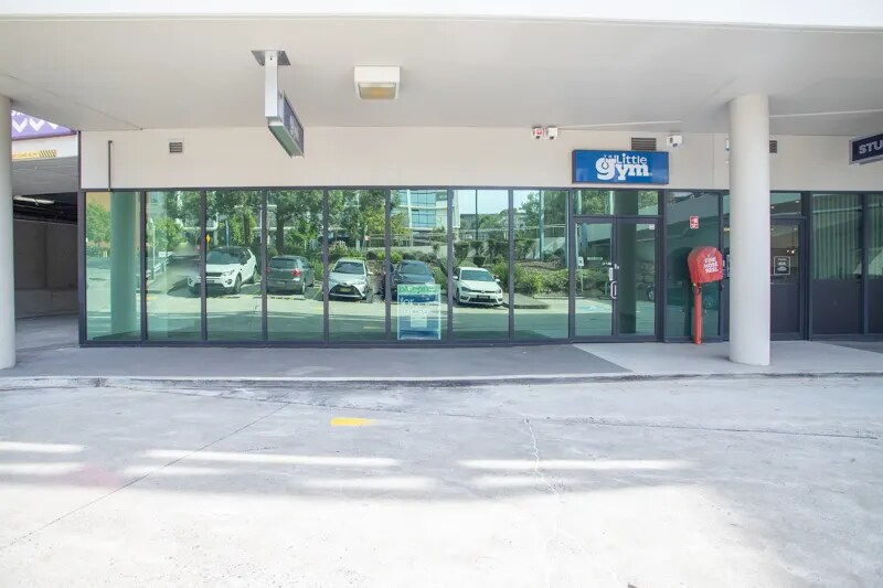 24-32 Lexington Dr, Bella Vista for lease Building Photo- Image 1 of 4