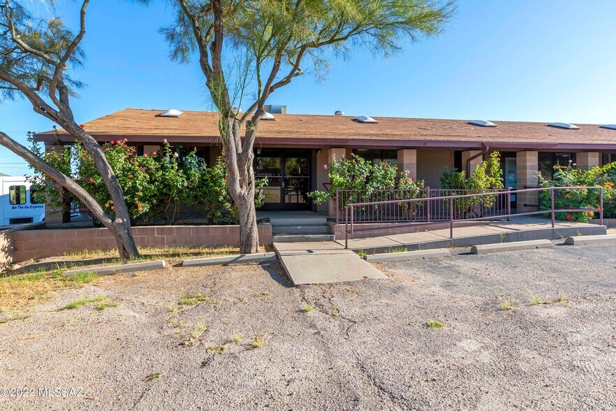 1880 W American Ave, Oracle, AZ for sale - Building Photo - Image 1 of 1