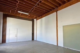 3430 S Hill St, Los Angeles, CA for lease Interior Photo- Image 2 of 7