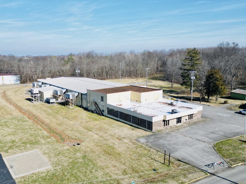 104 Wheeler St, Portland, TN for sale - Building Photo - Image 1 of 8