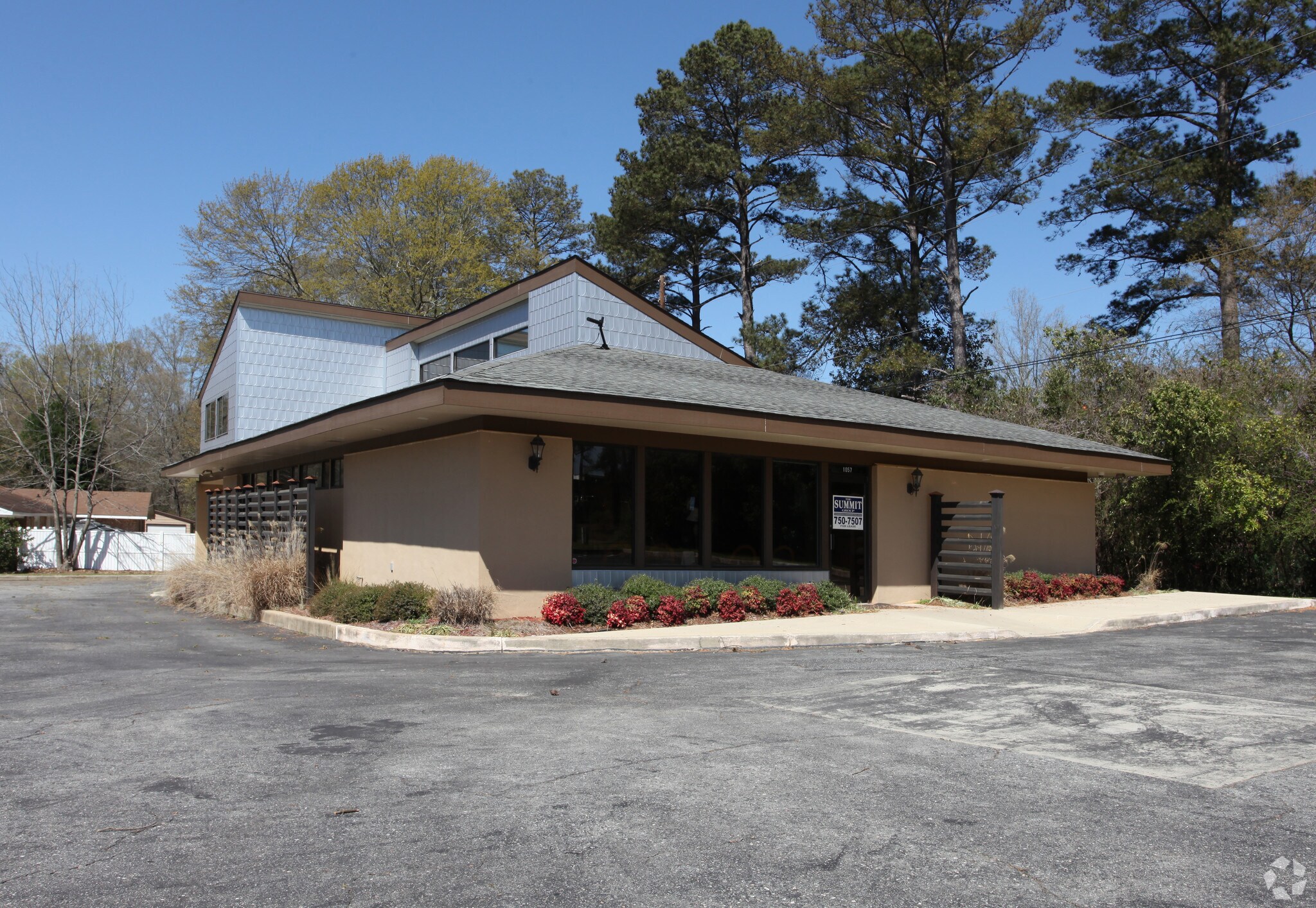 1057 Morningside Dr, Perry, GA for sale Primary Photo- Image 1 of 1