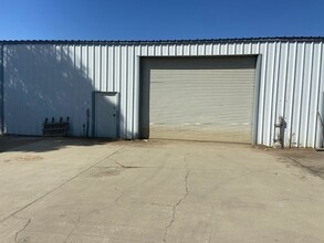 12642 Hanford Armona Rd, Hanford, CA for lease Building Photo- Image 2 of 3