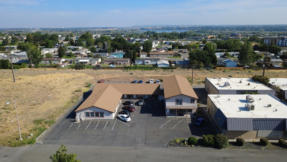 8514 W Gage Blvd, Kennewick, WA for lease - Primary Photo - Image 1 of 10