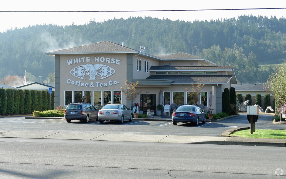 960 E Central Ave, Sutherlin, OR for sale - Primary Photo - Image 1 of 1