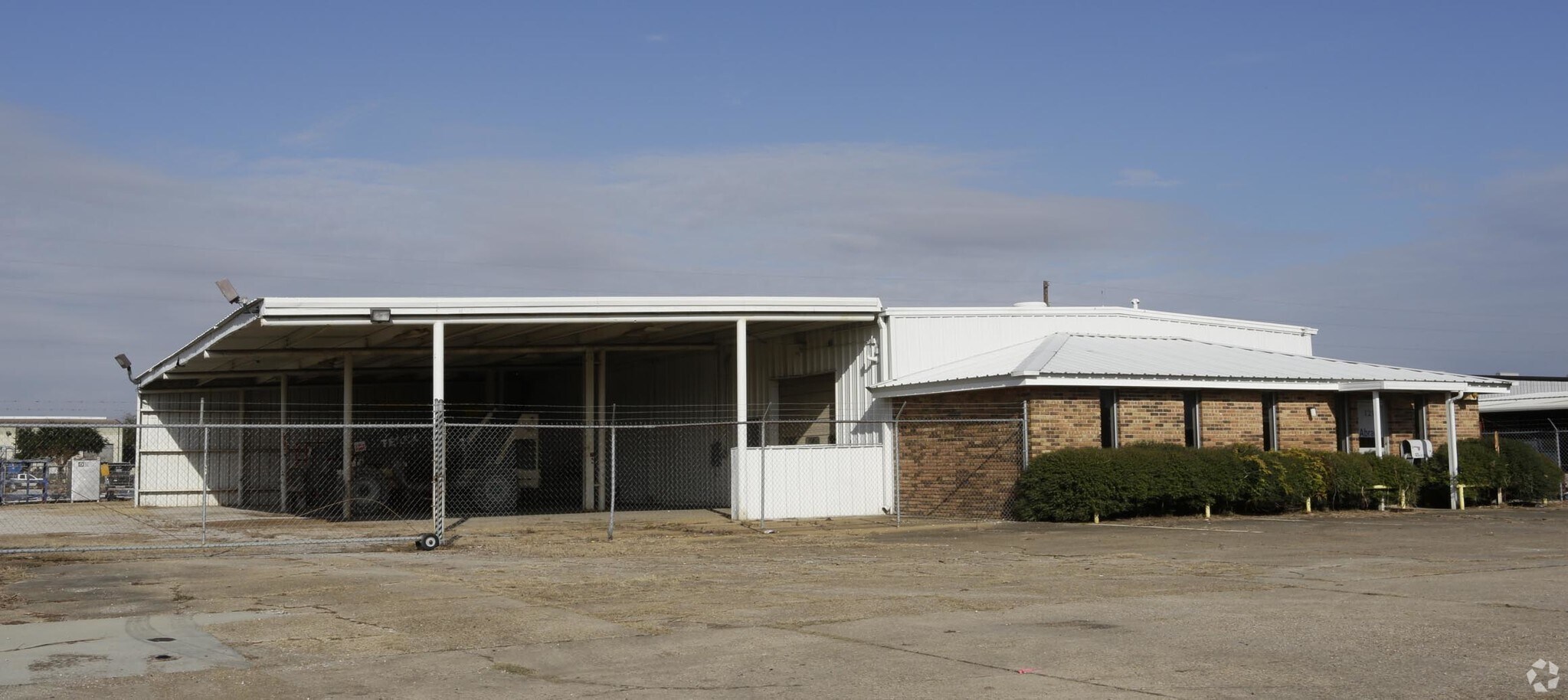 121 Thru-way Park Rd, Broussard, LA for sale Primary Photo- Image 1 of 1
