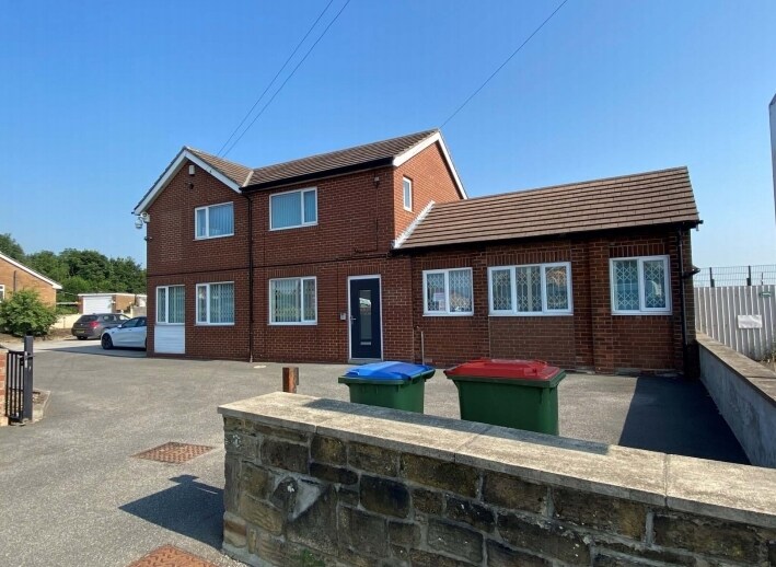 25 Bradford Rd, Leeds, LS27 7HN