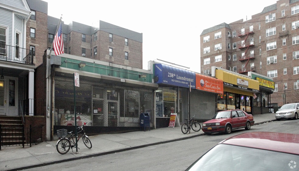 444-454 W 238th St, Bronx, NY for lease - Building Photo - Image 2 of 3