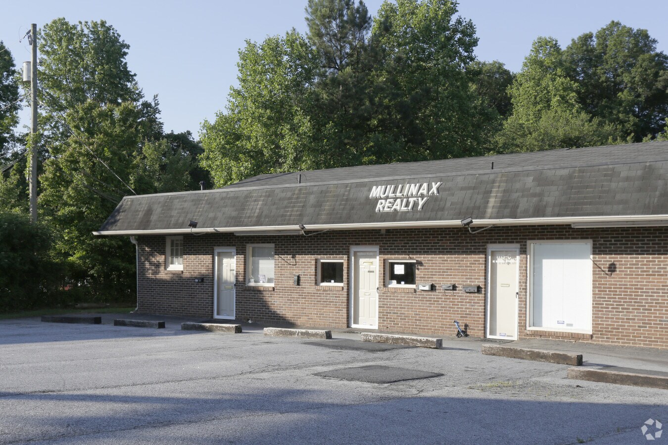 1115 Whitehall Rd, Anderson, SC 29625