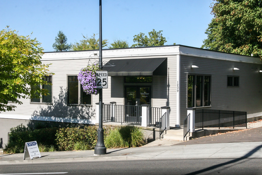 1209 7th St, Oregon City, OR for sale - Other - Image 1 of 1