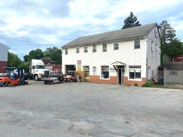 68 Van Wagner Rd, Poughkeepsie, NY for sale - Primary Photo - Image 1 of 1