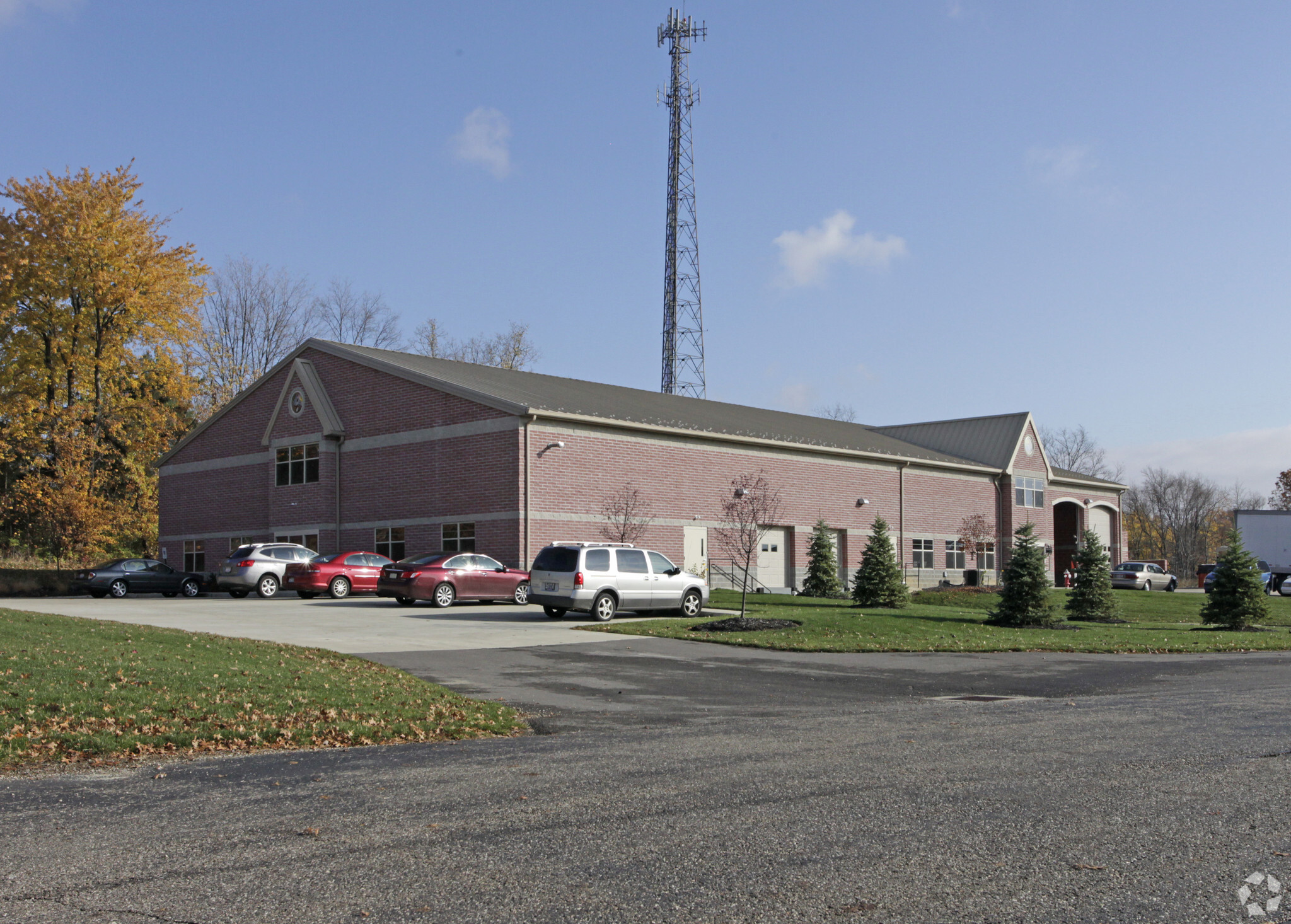 3647-3649 Brecksville Rd, Richfield, OH for lease Primary Photo- Image 1 of 3