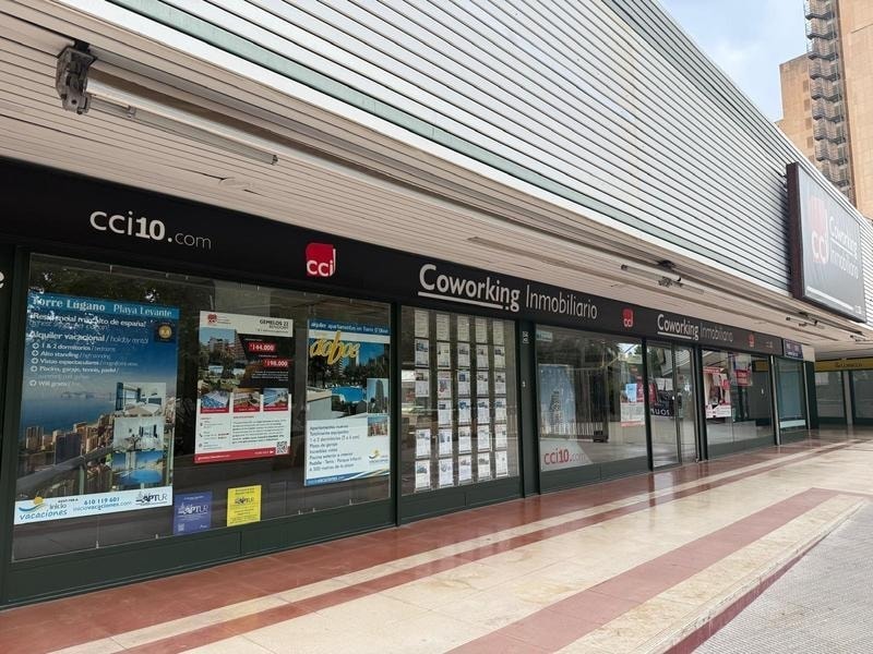 Multifamily in Avenida de Europa, 8, Benidorm for sale Primary Photo- Image 1 of 4