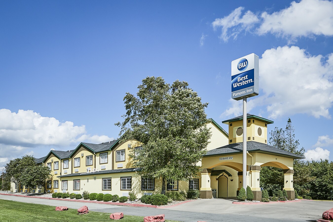 101 Main St, Parsons, KS 67357