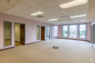 150 E Ponce de Leon Ave, Decatur, GA for lease Interior Photo- Image 2 of 7