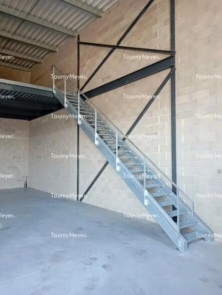 Flex in Saint-Georges-d'Orques for sale - Interior Photo - Image 3 of 6