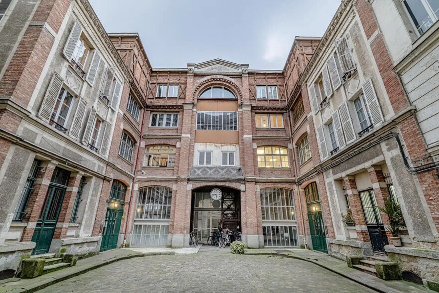 40 Rue Louis Blanc, Paris for sale - Building Photo - Image 1 of 12