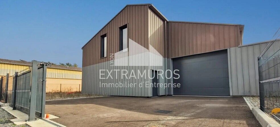 Flex in Gleizé for sale - Building Photo - Image 2 of 8