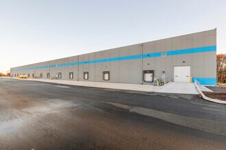 38 Upton Dr, Wilmington, MA for lease Building Photo- Image 2 of 6