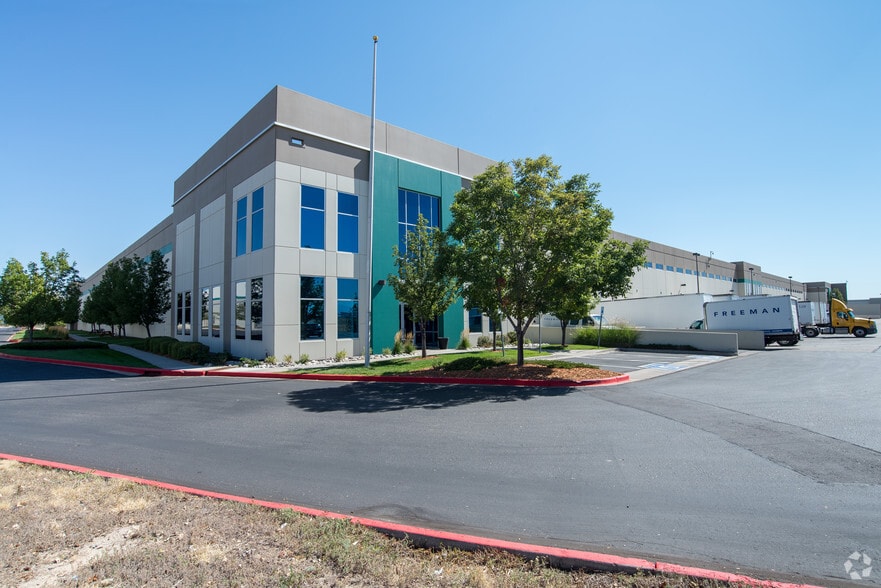 4401-4501 Florence St, Denver, CO for lease - Building Photo - Image 2 of 6