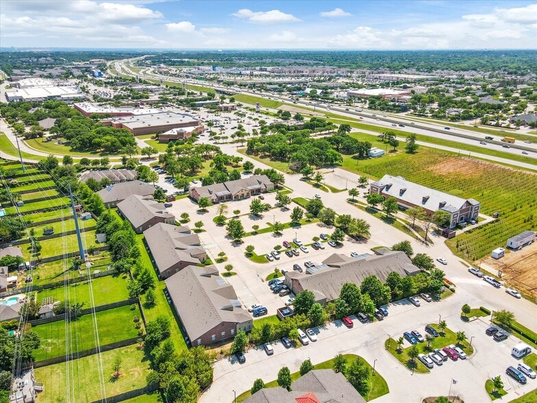 4811-4851 Merlot Ave, Grapevine, TX for lease - Building Photo - Image 3 of 5