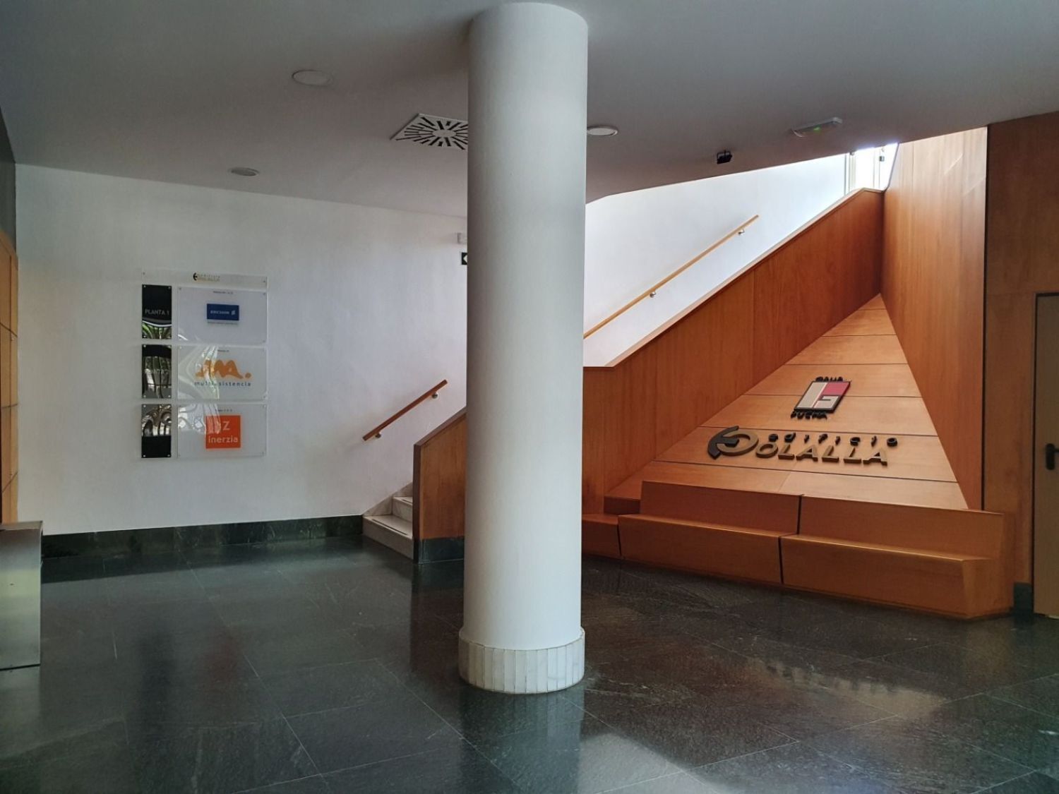 Office in SEVILLA for lease Building Photo- Image 1 of 17