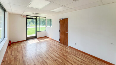 781-885 Sumpter Rd, Belleville, MI for lease Interior Photo- Image 2 of 10