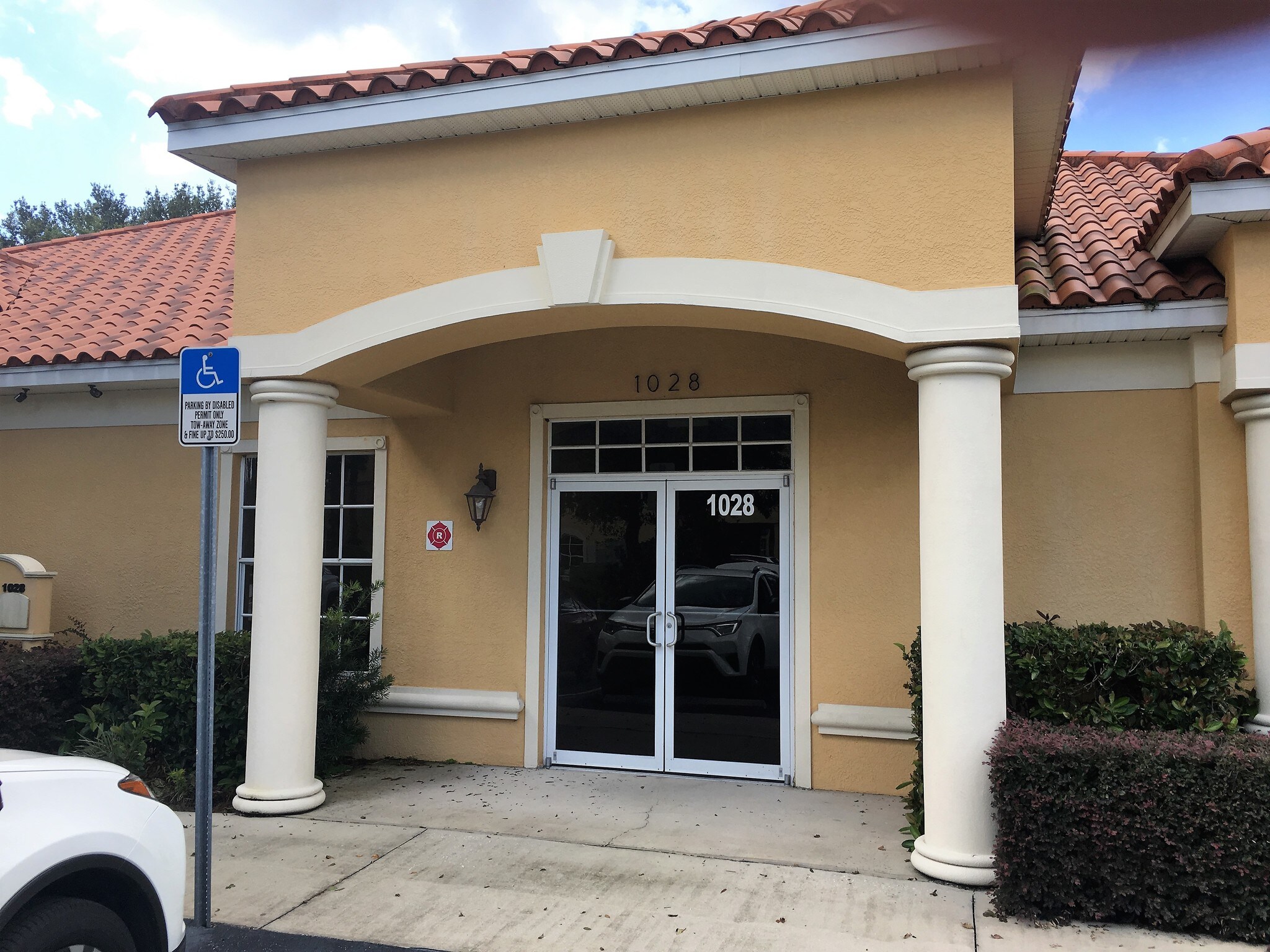 1028 E Brandon Blvd, Brandon, FL for sale Building Photo- Image 1 of 1