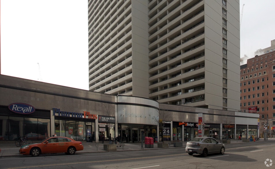 345 Bloor St E, Toronto, ON for lease - Building Photo - Image 3 of 5