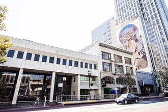 1720-1724 Broadway, Oakland, CA for lease Building Photo- Image 2 of 44